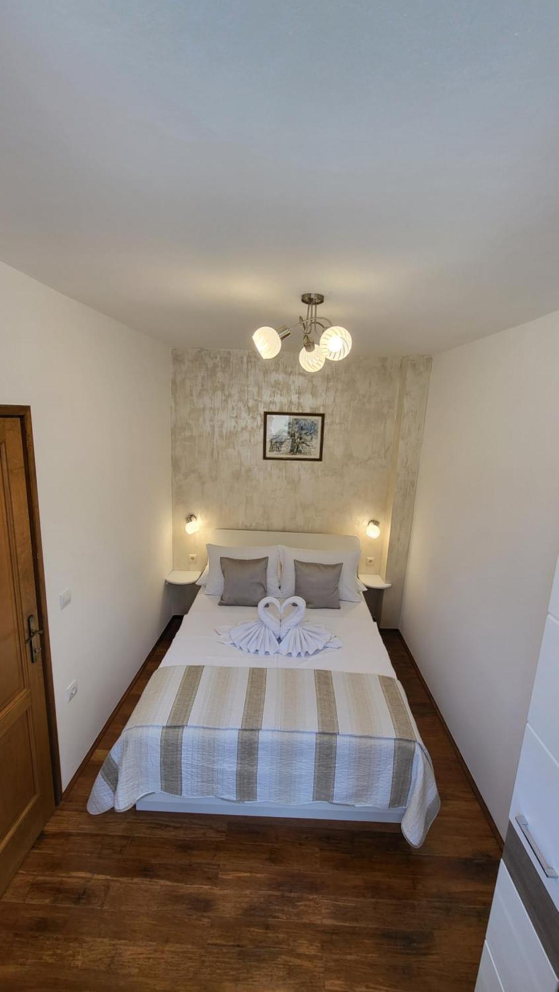 Stone House Apartments Didini Dvori Lumbarda Quarto foto